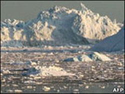 От Гренландии оторвался ледяной остров 