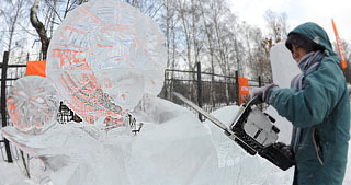 Комплексы с ледяными скульптурами в Томске